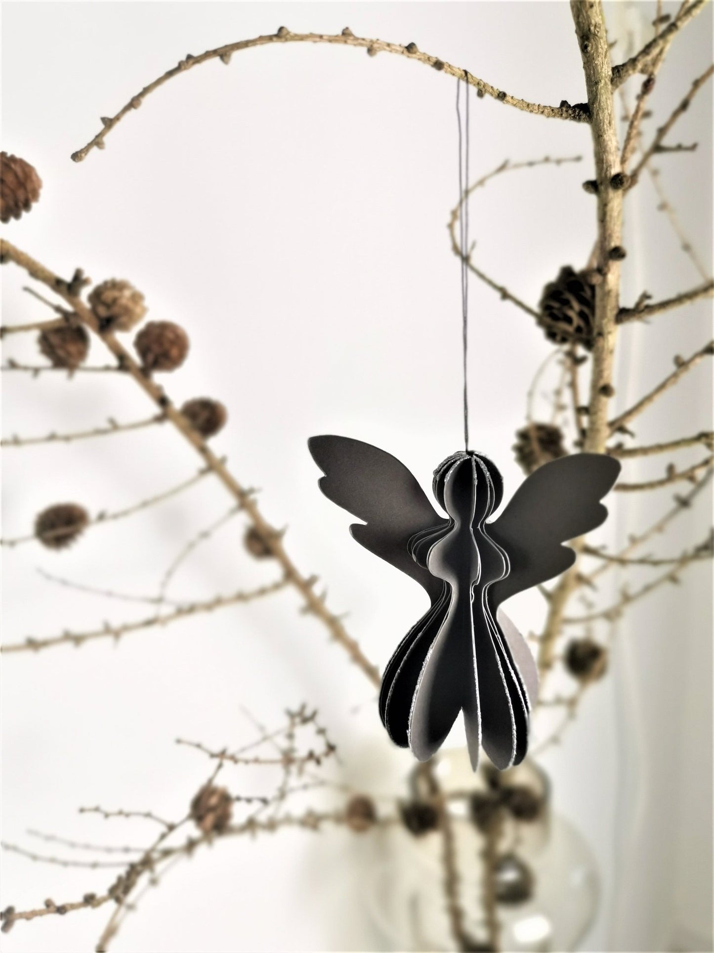 Papierengel schwarz mit Glitzer Silber - kleinstadtleben concept store